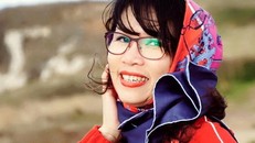 Thư Paris: Đời còn xanh