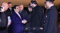 Lễ đón Thủ tướng Phạm Minh Chính tại sân bay Quốc tế Esenboga ở Thủ đô Ankara. Ảnh: Dương Giang-TTXVN