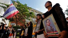 Người dân Thái Lan đến tiễn đưa cố Quốc vương Bhumibol Adulyadej