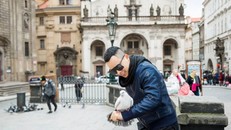 Công tác ở Praha, Vũ Khắc Tiệp bị mất hơn 13 triệu