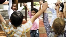 UNESCO tôn vinh sức mạnh của ngôn ngữ mẹ đẻ