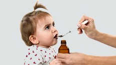 Nguy cơ trẻ ngộ độc do dùng thuốc sai cách