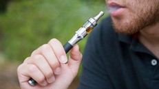 Hóa chất tạo hương vị thuốc lá điện tử có thể làm hỏng hệ tim mạch