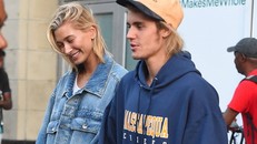 Justin Bieber xuất hiện lẻ bóng sau những ngày mặn nồng bên hôn thê