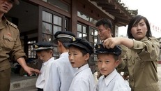 Điện ảnh của đất nước bí ẩn Triều Tiên được hé lộ qua loạt ảnh hiếm thấy