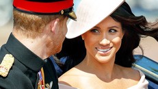 Meghan trì hoãn mang bầu có thể vì vấn đề sức khỏe