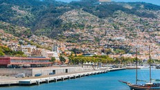 Toàn cảnh khách sạn CR7 tại quê hương của Ronaldo.