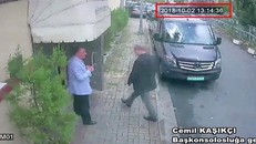  Hình ảnh từ CCTV do báo Thổ Nhĩ Kỳ đăng được cho là hình ảnh cuối cùng của nhà báo Khashoggi trước khi mất tích. (Ảnh: AP)