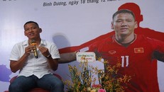 Tiền đạo Anh Đức giao lưu với người hâm mộ