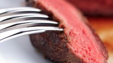 Những lưu ý khi ăn thịt đỏ để tránh bị nhiễm ký sinh trùng