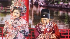 Cảnh trong vở cải lương “Rạng ngọc Côn Sơn” do nhóm xã hội hóa Kim Tử Long dàn dựng