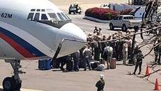 Máy bay quân sự Nga chở theo binh sĩ tới Venezuela.