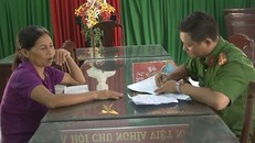Bà Lê Thị Én làm việc với cơ quan Công an.
