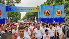 Sự kiện đi bộ kêu gọi hành động “Đã uống rượu bia – Không lái xe” có sức lan tỏa mạnh mẽ, thu hút đông đảo người tham gia.