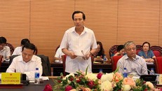 Bộ trưởng Lao động Đào Ngọc Dung cho rằng việc tăng tuổi nghỉ hưu "không thể chậm hơn". Ảnh: H.V.