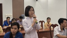 Nữ sinh Ngọc Thương đề xuất lùi giờ học. Ảnh: Lê Phương
