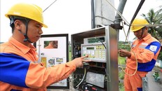 Chính thức giảm giá điện trong 3 tháng. Ảnh: TTXVN.