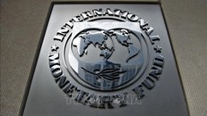 Biểu tượng Quỹ Tiền tệ quốc tế (IMF) tại Washington DC., Mỹ. Ảnh: AFP/TTXVN