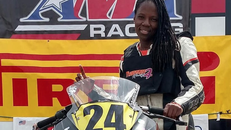 Joi Harris là diễn viên đóng thế cho Domino (Zazie Beetz) – một dị nhân có năng lực là sự may mắn.