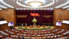 Trung ương thảo luận công tác nhân sự; phân bổ đại biểu dự Đại hội XIII