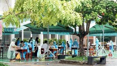 Một điểm xét nghiệm cộng đồng tại Đà Nẵng. (Nguồn: TTXVN)