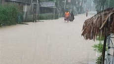 Ngập lụt ở xã Cẩm Mỹ, huyện Cẩm Xuyên, Hà Tĩnh. Ảnh: TTXVN phát