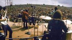  Ngành giải trí thế giới cần được hỗ trợ nhiều hơn nữa Ảnh: Internet