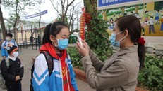 Các trường trên địa bàn TP Điện Biên Phủ, tỉnh Điện Biên nghiêm túc thực hiện các biện pháp kiểm tra y tế.