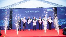 Những khách hàng đầu tiên dự án TNR Stars Center được nhận sổ đỏ
