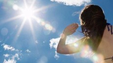 Đề phòng say nắng trong mùa hè