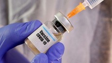 Vaccine ngừa COVID-19 tạo ra kháng thể ở những người suy giảm miễn dịch
