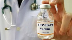 FDA: Chưa cần tiêm mũi vaccine tăng cường
