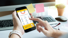 Gửi tiết kiệm online đang trở thành xu hướng được nhiều người lựa chọn.