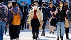 Nhật Bản cho phép người nhiễm biến thể Omicron tự cách ly ở nhà