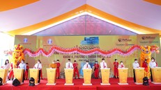 Đại diện Tập đoàn T&T Group cùng các vị đại biểu bấm nút khởi công dự án