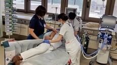 Loại đệm hơi đặc biệt giúp giảm bớt gánh nặng tại các bệnh viện điều trị COVID-19