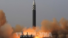  Hàn Quốc và Trung Quốc điện đàm về vụ phóng tên lửa đạn đạo của Triều Tiên