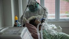 Phụ nữ mắc 'COVID kéo dài' có nhiều triệu chứng hơn nam giới