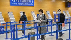 Trung Quốc nới lỏng quy định đối với các chuyến bay có ca mắc COVID-19