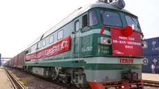 Vận hành tuyến tàu hỏa chở hàng đầu tiên nối miền Đông Trung Quốc và Trung Á