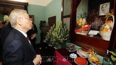 Tổng Bí thư Nguyễn Phú Trọng dâng hương tưởng niệm Chủ tịch Hồ Chí Minh
