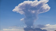 Chile nâng cảnh báo đối với núi lửa Lascar