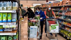 Lạm phát kỷ lục ảnh hưởng đến mức sống tại Italy