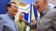 Quan hệ Mỹ-Hàn rơi và thế khó xử sau vụ rò rỉ tin tình báo