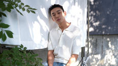 'Ảnh đế' Yoo Ah In và áp lực từ văn hóa thần tượng 