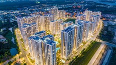 The Rainbow thừa hưởng vị trí đắc địa kề cận khu dân cư kết hợp với lượng khách hàng đông đúc trong nội khu tạo nên tiềm năng kinh doanh hấp dẫn.