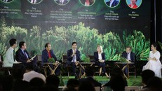 Ông Nguyễn Quốc Khánh – Giám đốc điều hành R&D Vinamilk phát biểu tại Hội thảo Net Zero - Chuyển dịch Xanh: Cơ hội cho người dẫn đầu.