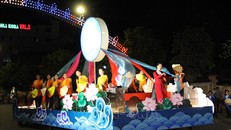 Đặc sắc Lễ hội đường phố "Lung linh miền di sản"
