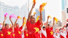 Chăm lo người cao tuổi khi dân số 'bắt đầu già'