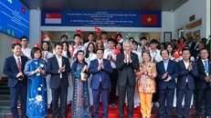 Thủ tướng Singapore gặp gỡ sinh viên Đại học Quốc gia Hà Nội